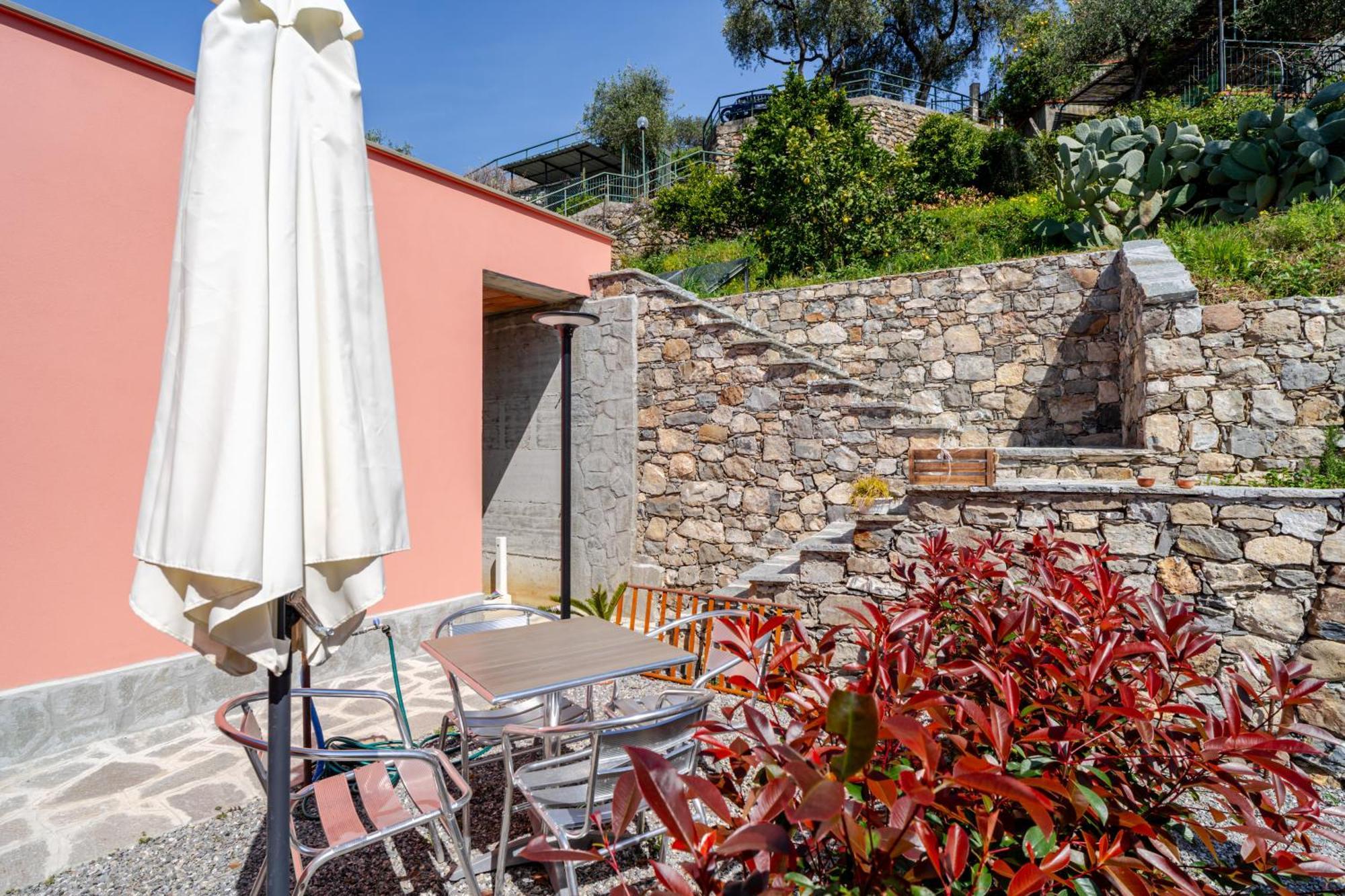 Il Vigneto Villa โมเนเลีย ภายนอก รูปภาพ